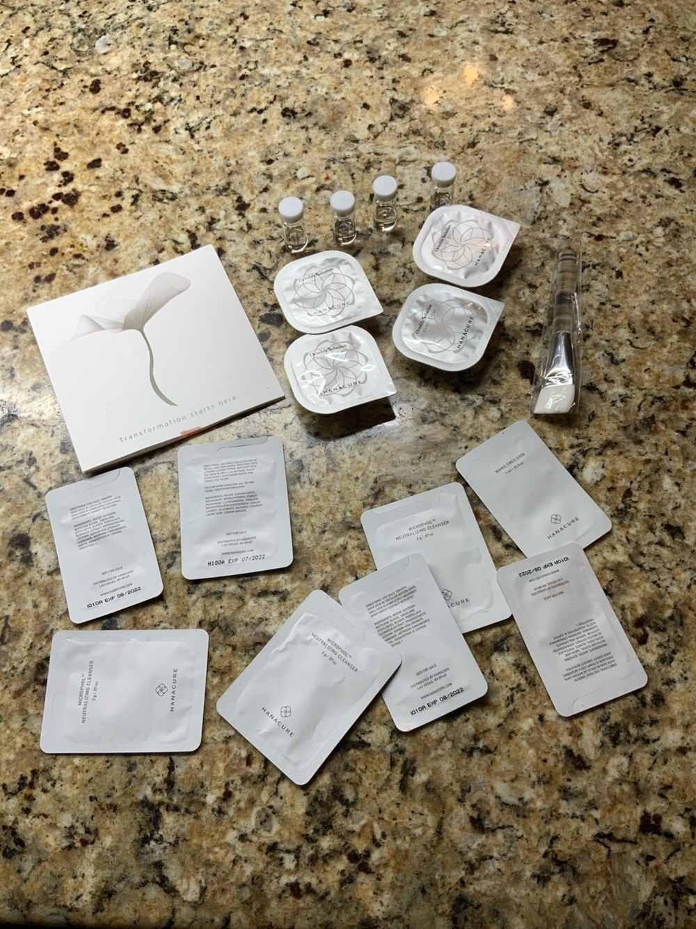 Hanacure Multi-Benefit Skincare Mask Set/4 Facials & brush + cleanser. NWOB.